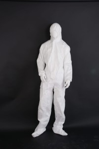 Kombinezon ochronny z osłonami na buty C500B